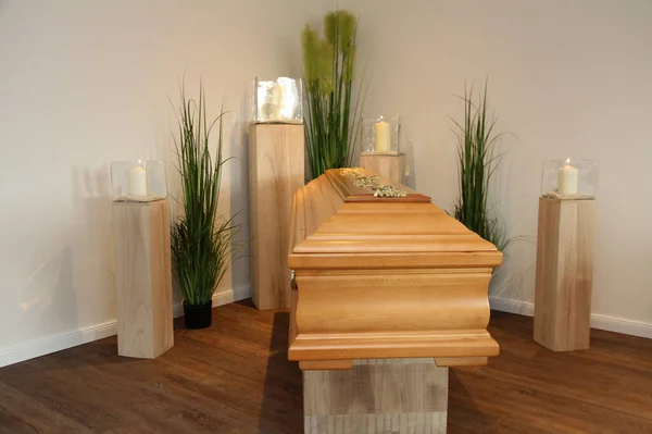 Mennyibe kerül egy temetés?