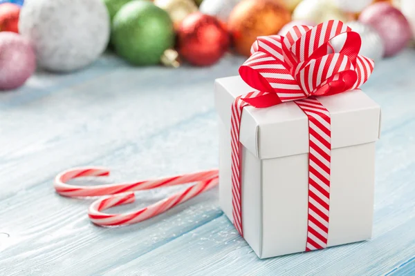 Mennyibe kerül egy karácsonyi díszdoboz összeállítása?