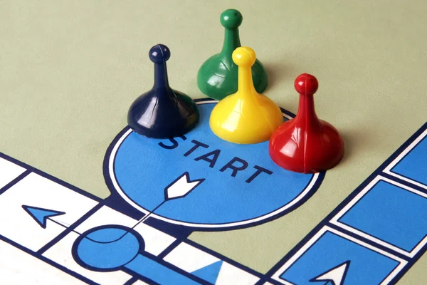 Mennyibe kerül egy szilveszteri társasjáték-est?