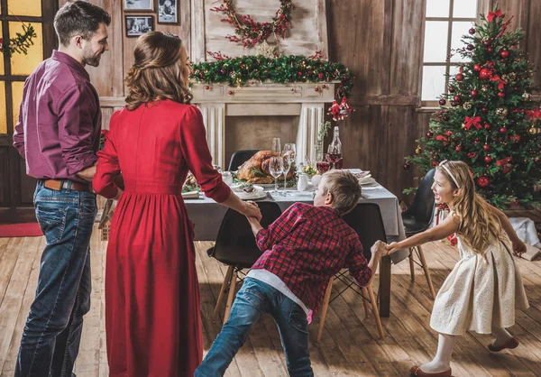 Mennyibe kerül egy átlagos karácsony családonként?