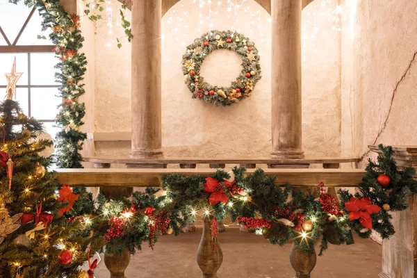 Mennyibe kerül a karácsonyi közösségi dekoráció a lépcsőházban?