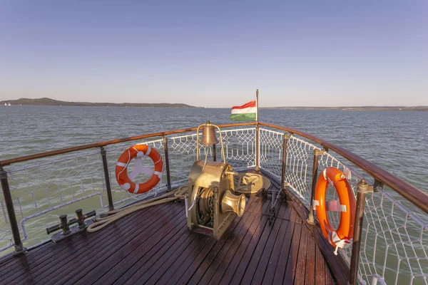 Mennyibe kerül egy balatoni sétahajózás?