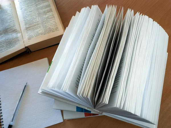 Mennyibe kerül egy arculattervezés teljes csomagban?