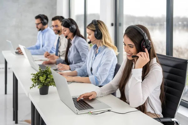 Mennyibe kerül egy call center szolgáltatás?