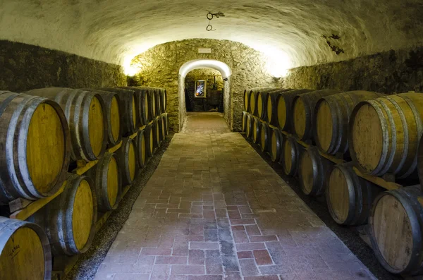 Mennyibe kerül egy borospince látogatás?